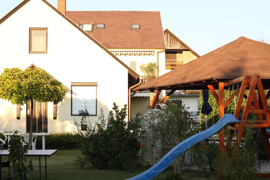Marietta Apartman Hévíz Habitación foto